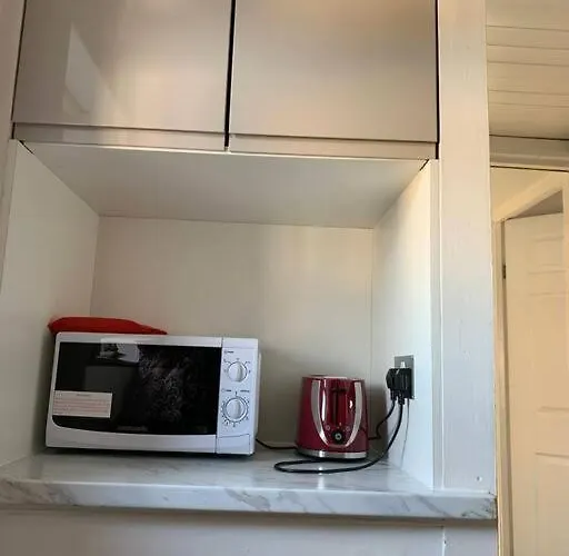 Private Apartment In Wrose, Shipley, Bradford