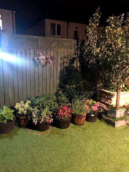 Private In Wrose, Shipley, Bradford Apartment